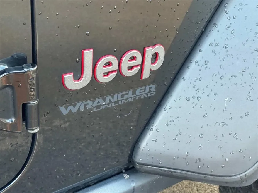 2021 Jeep Wrangler Unlimited Rubicon photo 12