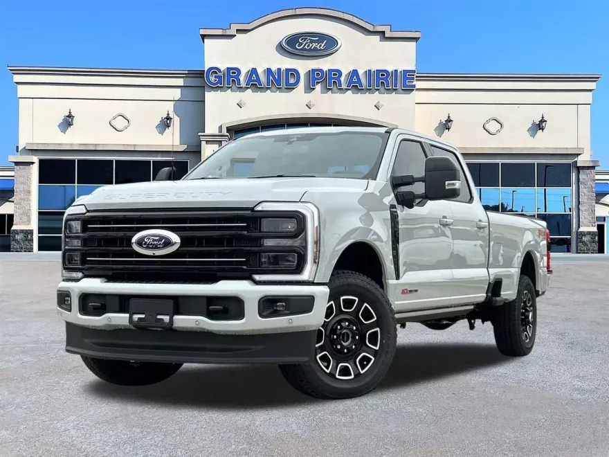 2025 Ford F-350 Platinum photo 1