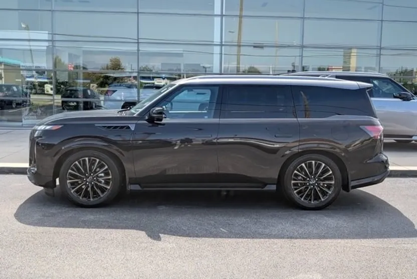 2026 Infiniti QX80 photo 1