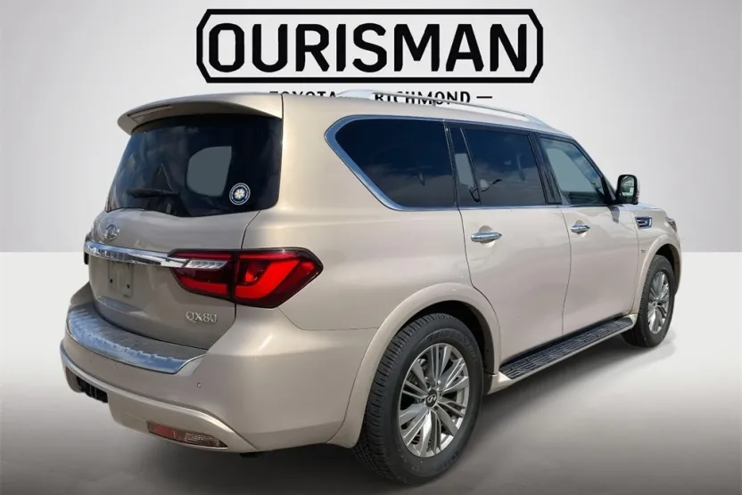 2019 Infiniti QX80 Luxe photo 1