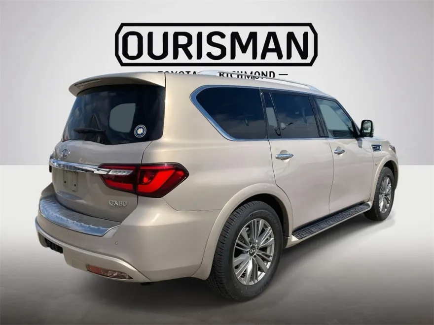 2019 Infiniti QX80 Luxe photo 1
