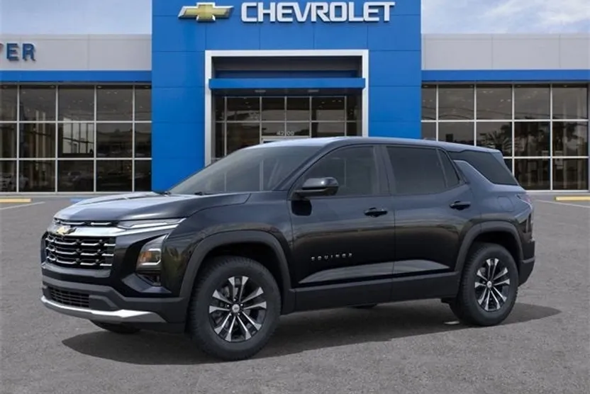 2026 Chevrolet Equinox LT photo 1