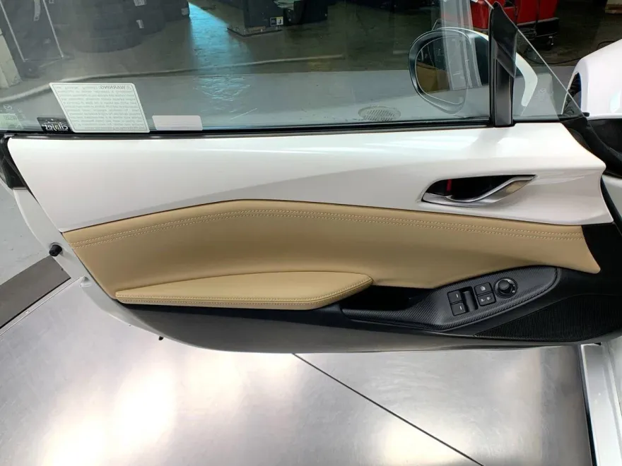 2025 Mazda MX-5 Miata Miata RF Grand Touring photo 18