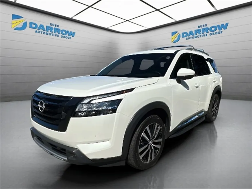2023 Nissan Pathfinder Platinum photo 1