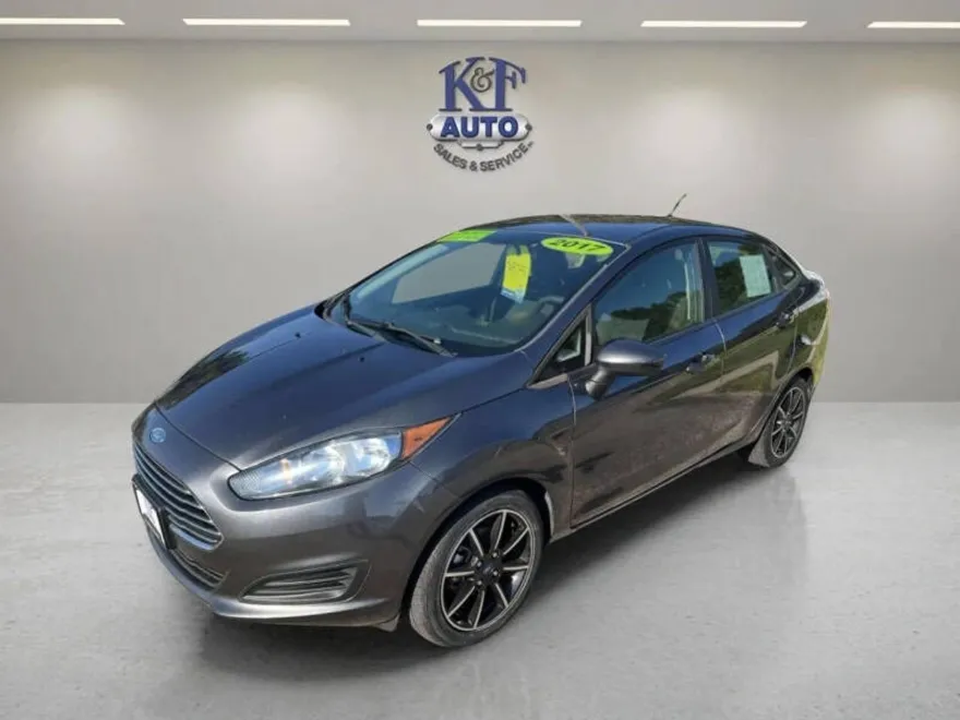 2017 Ford Fiesta SE photo 1