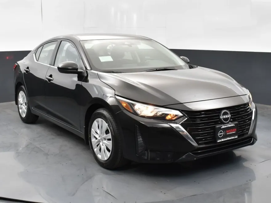 2025 Nissan Sentra S photo 1