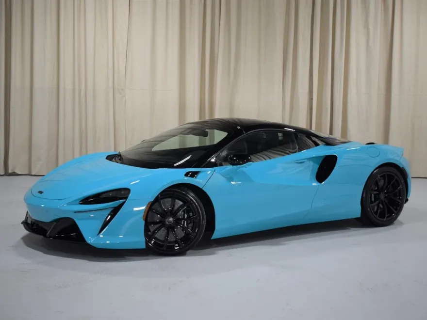 2025 Mclaren ARTURA photo 1