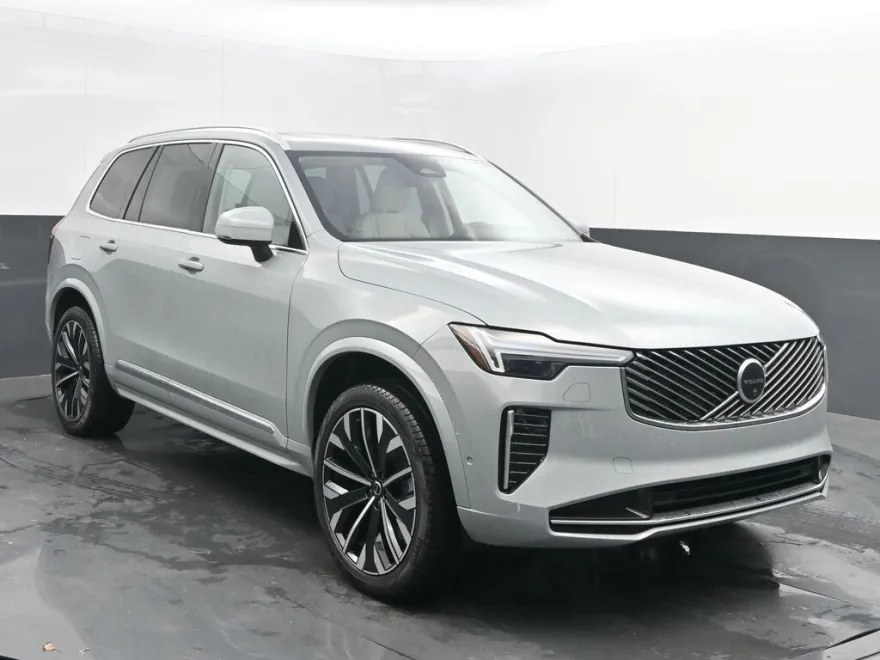 2026 Volvo XC90 B5 Ultimate photo 1