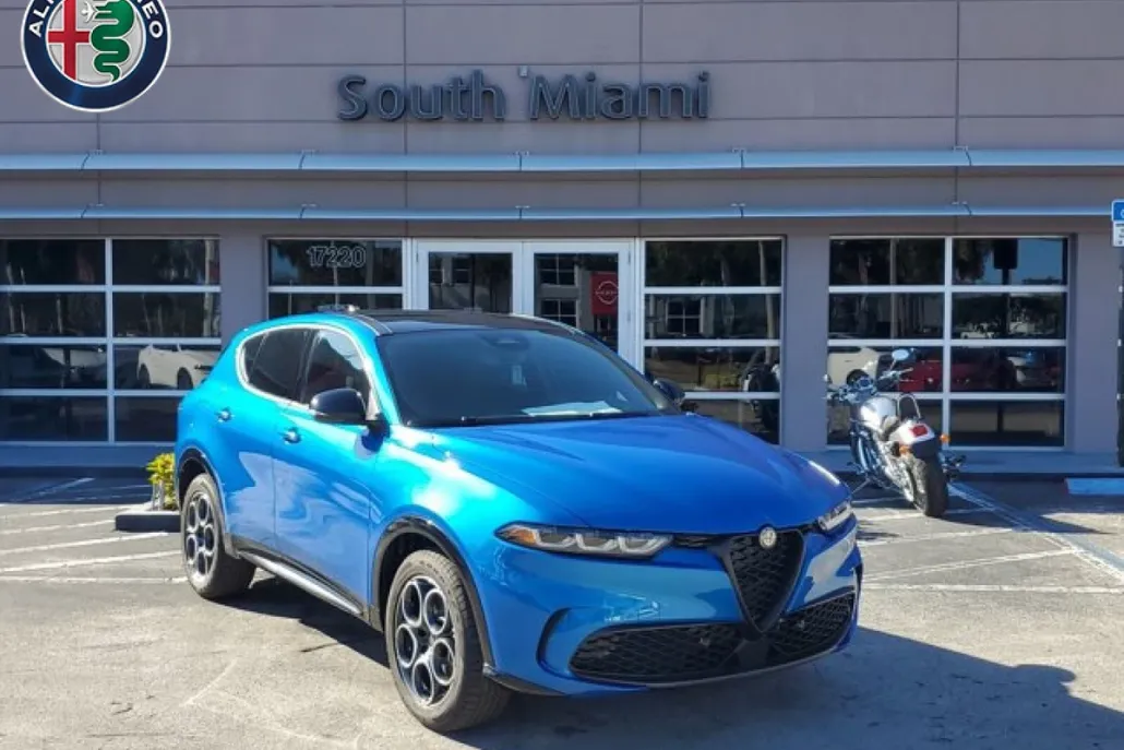 2025 Alfa Romeo Tonale photo 1