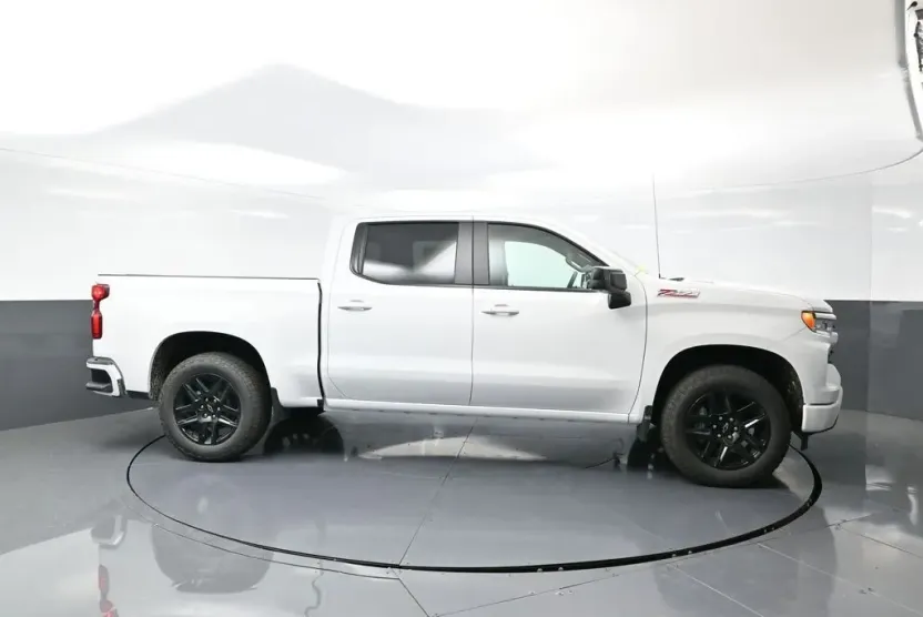 2026 Chevrolet Silverado 1500 RST photo 1