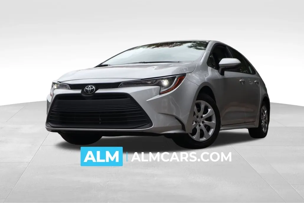 2023 Toyota Corolla LE photo 1