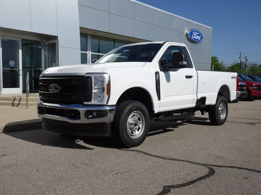 2025 Ford F-250 XL photo 1