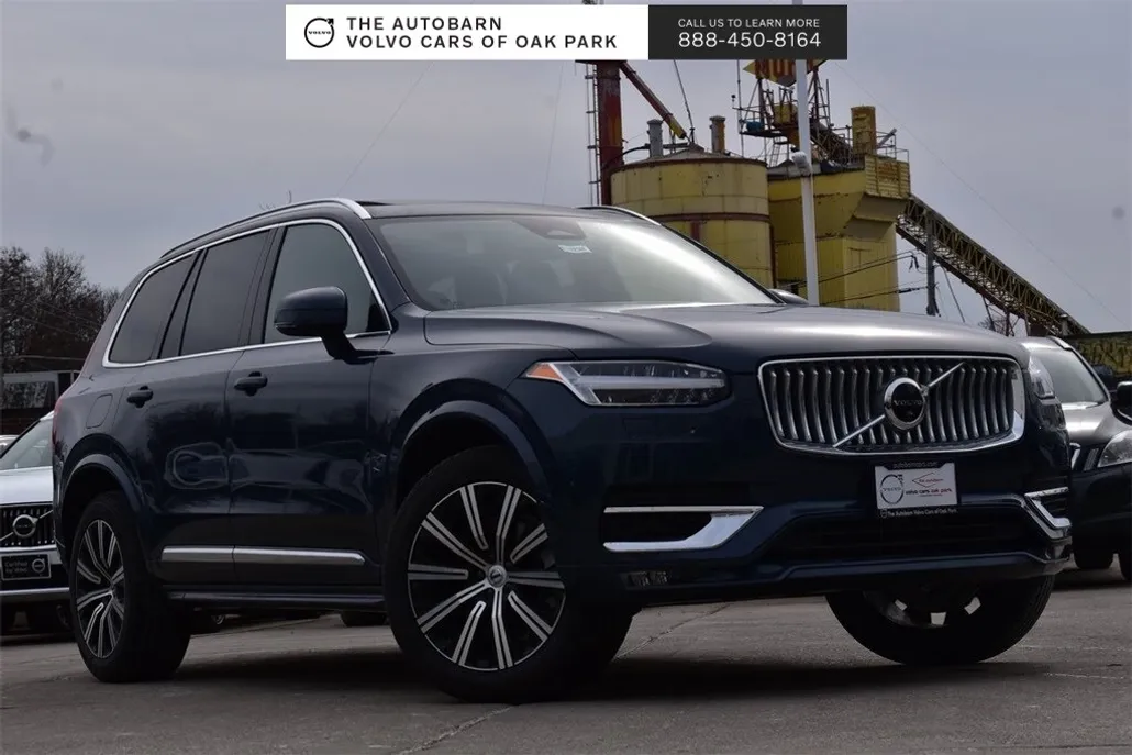2025 Volvo XC90 Plus photo 1