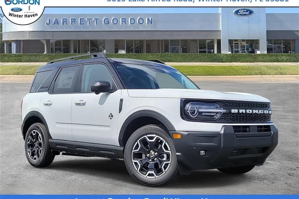 2025 Ford Bronco Sport Outer Banks photo 1
