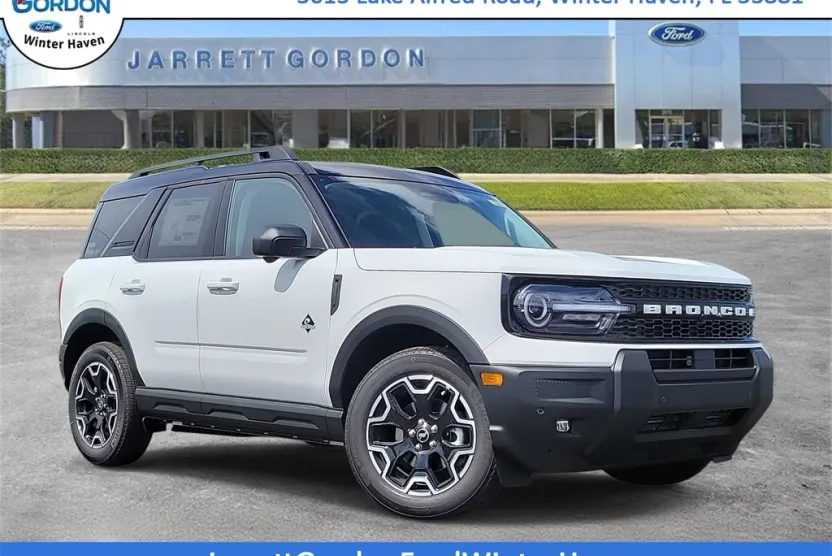 2025 Ford Bronco Sport Outer Banks photo 1