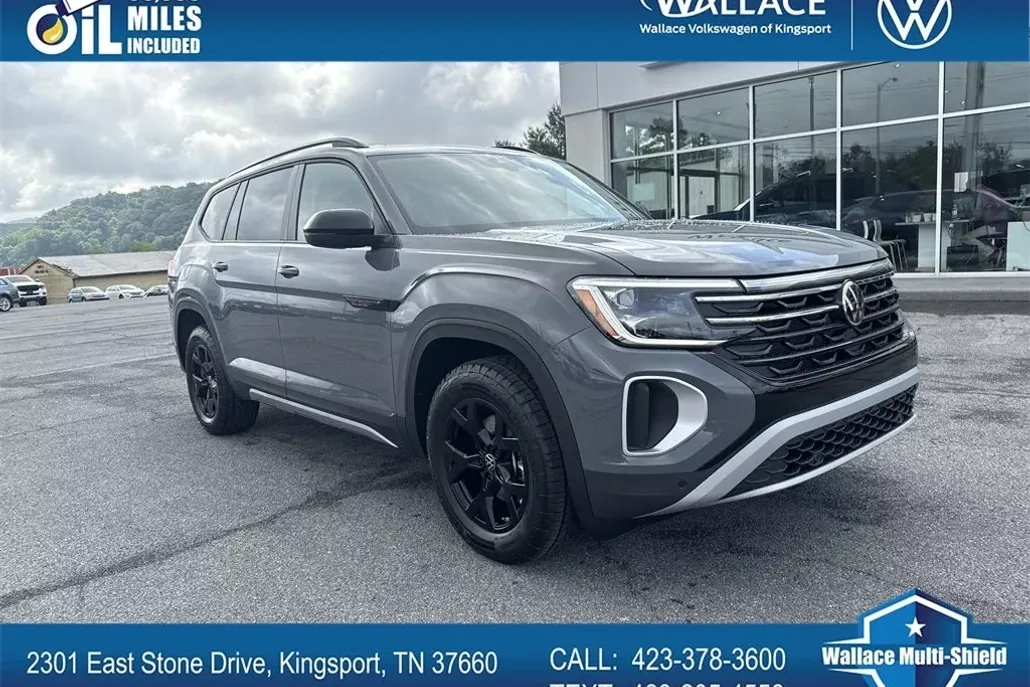 2025 Volkswagen Atlas Peak Edition SE photo 1