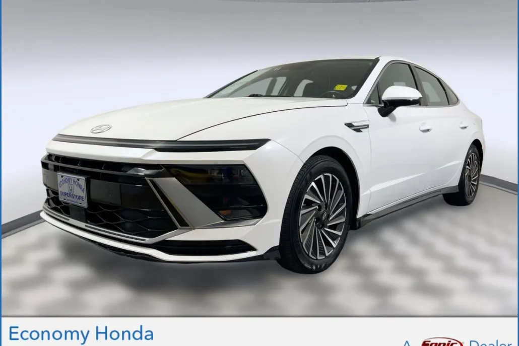 2024 Hyundai Sonata Hybrid SEL photo 1