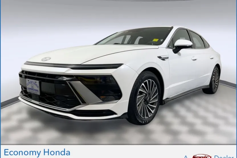 2024 Hyundai Sonata Hybrid SEL photo 1
