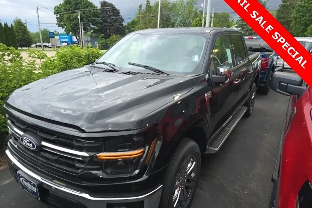 2024 Ford F-150 XLT photo 1