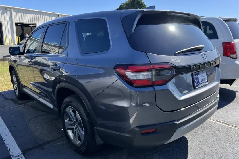 2024 Honda Pilot EX-L photo 1