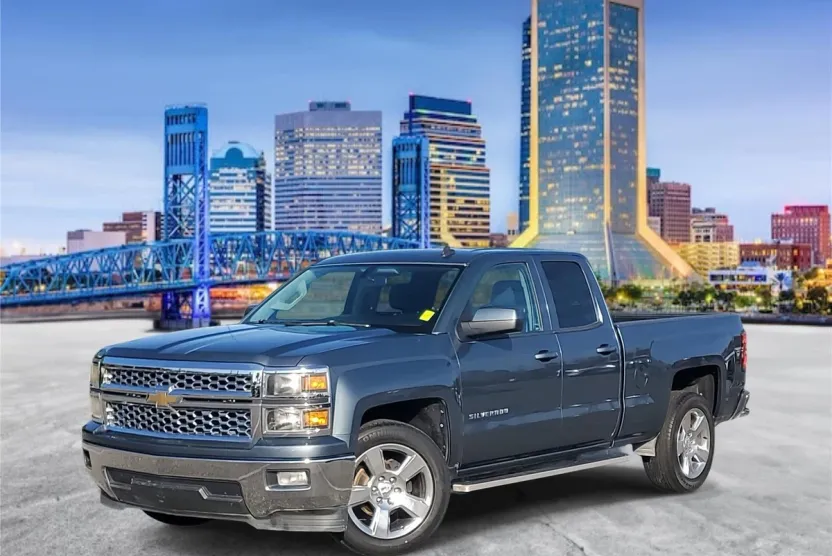 2014 Chevrolet Silverado 1500 LT photo 1