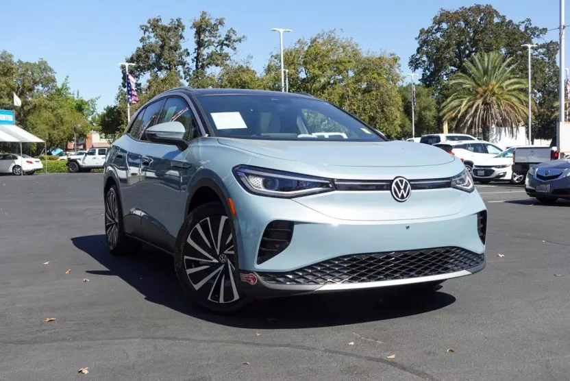 2023 Volkswagen ID.4 Pro Plus photo 1