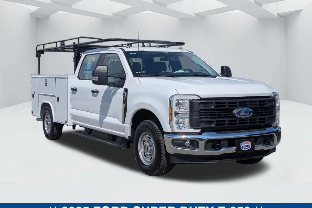 2025 Ford F-250 XL photo 1