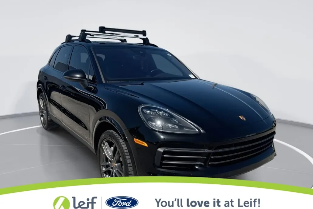 2022 Porsche Cayenne Platinum Edition photo 1