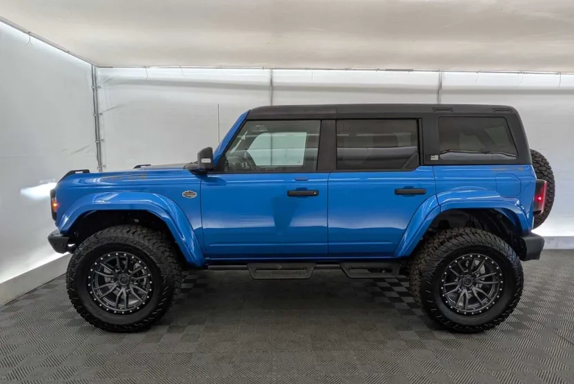 2023 Ford Bronco Wildtrak photo 1