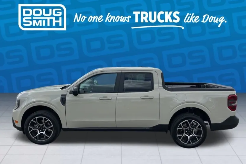 2025 Ford Maverick Lariat photo 1