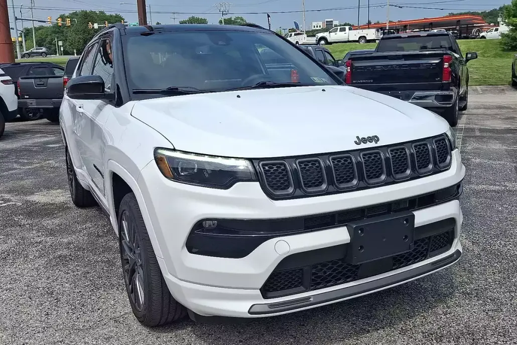 2023 Jeep Compass Limited High Altitude photo 1