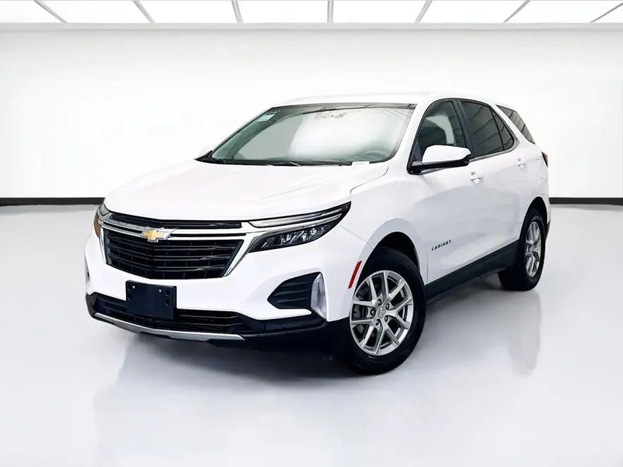 2022 Chevrolet Equinox LT photo 1