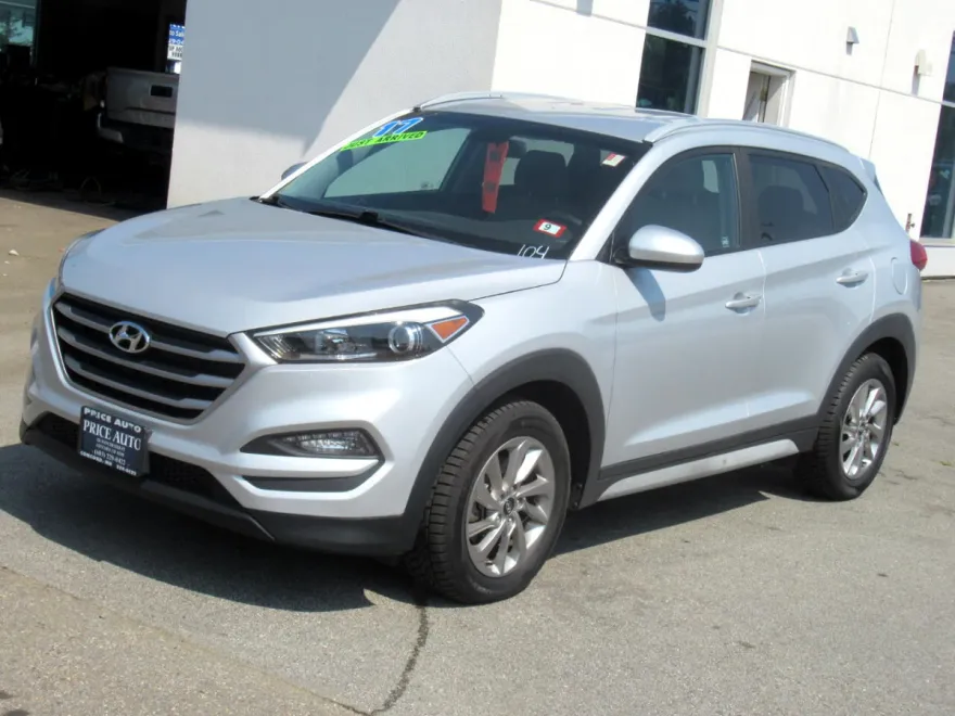 2017 Hyundai Tucson SE photo 1