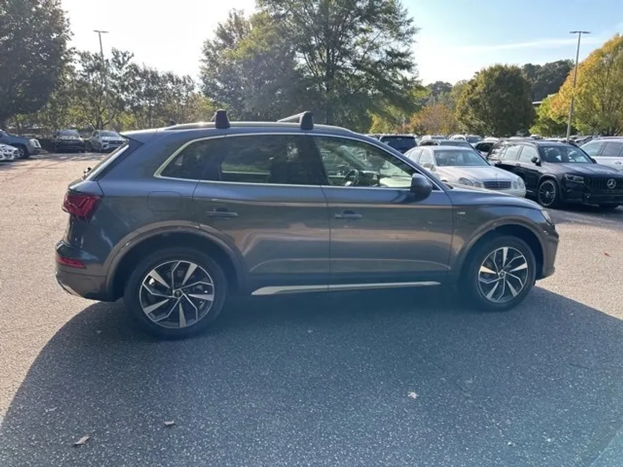 2022 Audi Q5 45 S line Premium photo 1