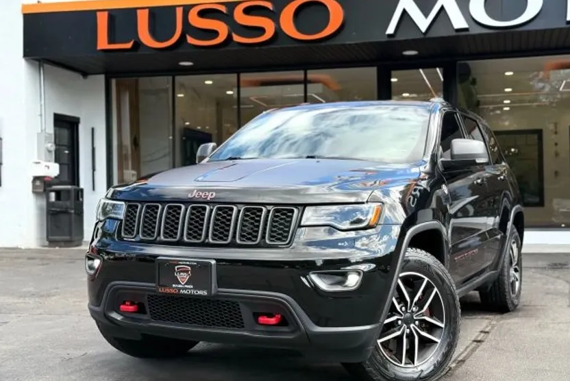 2021 Jeep Grand Cherokee Trailhawk Sport photo 1