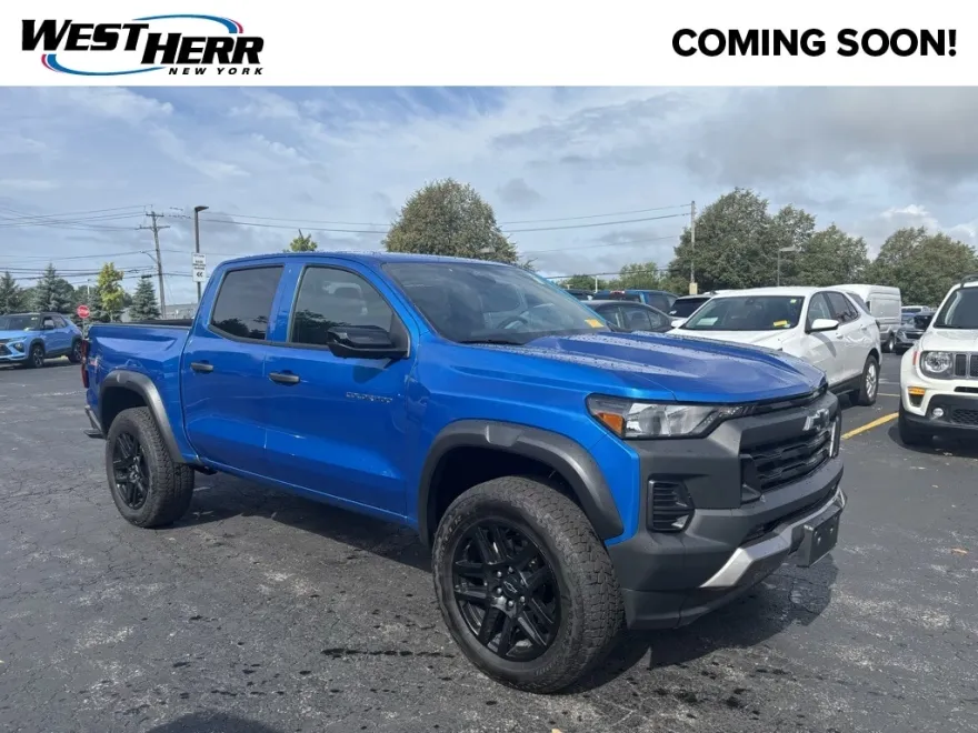 2024 Chevrolet Colorado Trail Boss photo 1