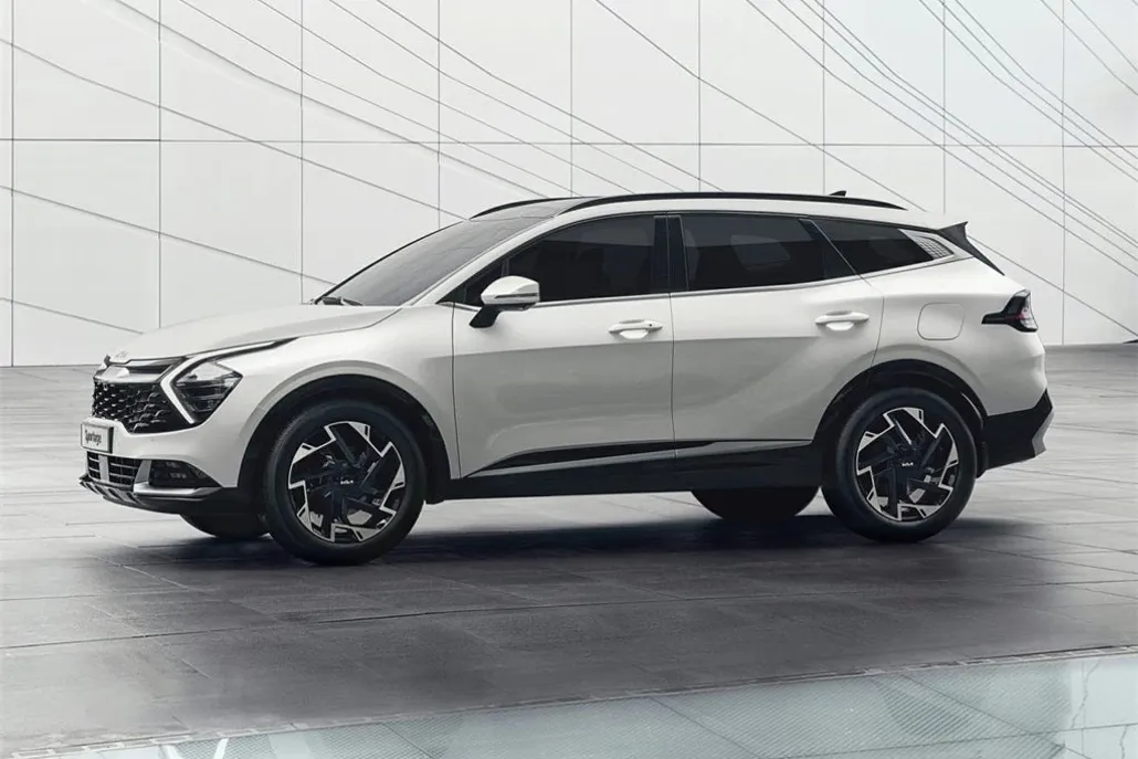 2023 Kia Sportage EX photo 1