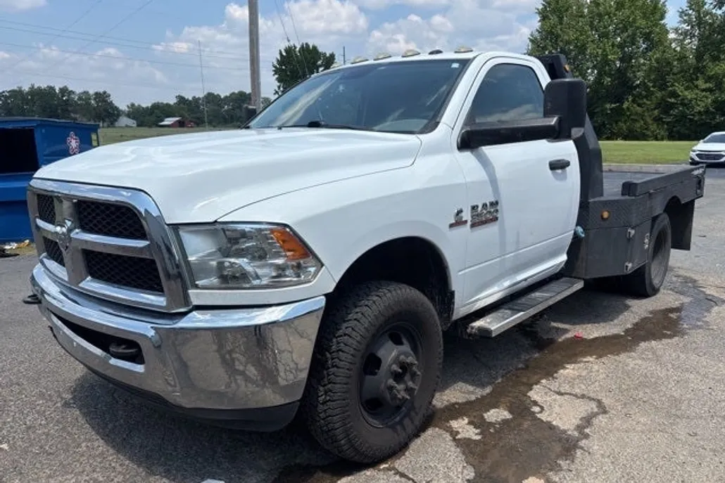 2017 Ram 3500 Tradesman photo 1