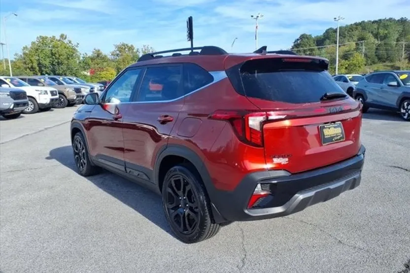 2025 Kia Seltos X-Line photo 1