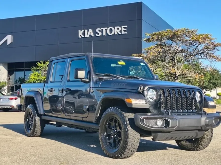 2021 Jeep Gladiator Willys photo 1