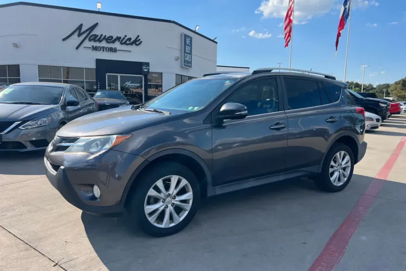 2013 Toyota RAV4 Limited photo 1