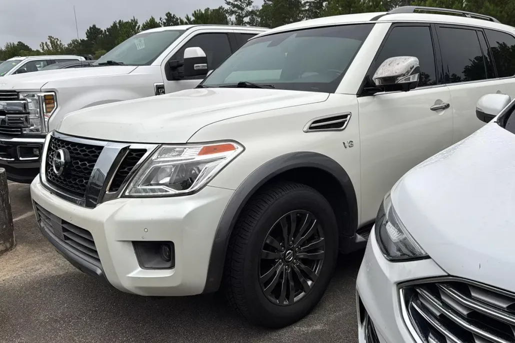 2018 Nissan Armada Platinum photo 1