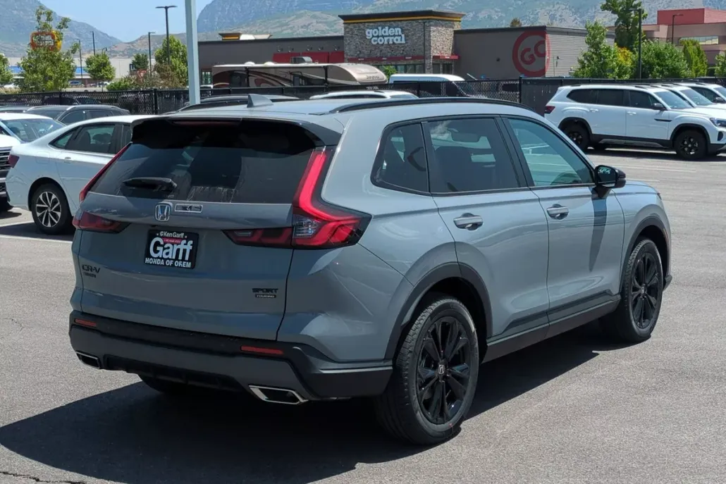 2026 Honda CR-V Hybrid Sport Touring photo 1