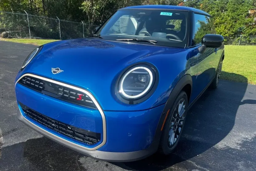 2025 Mini Cooper 2 Door Hardtop S photo 1