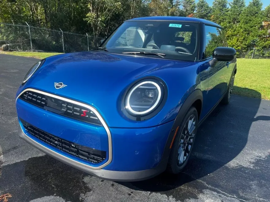 2025 Mini Cooper 2 Door Hardtop S photo 1
