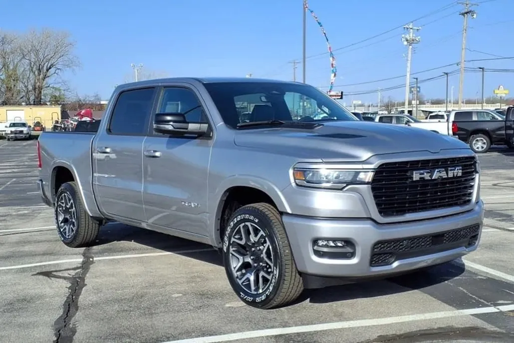2025 Ram 1500 Laramie photo 1