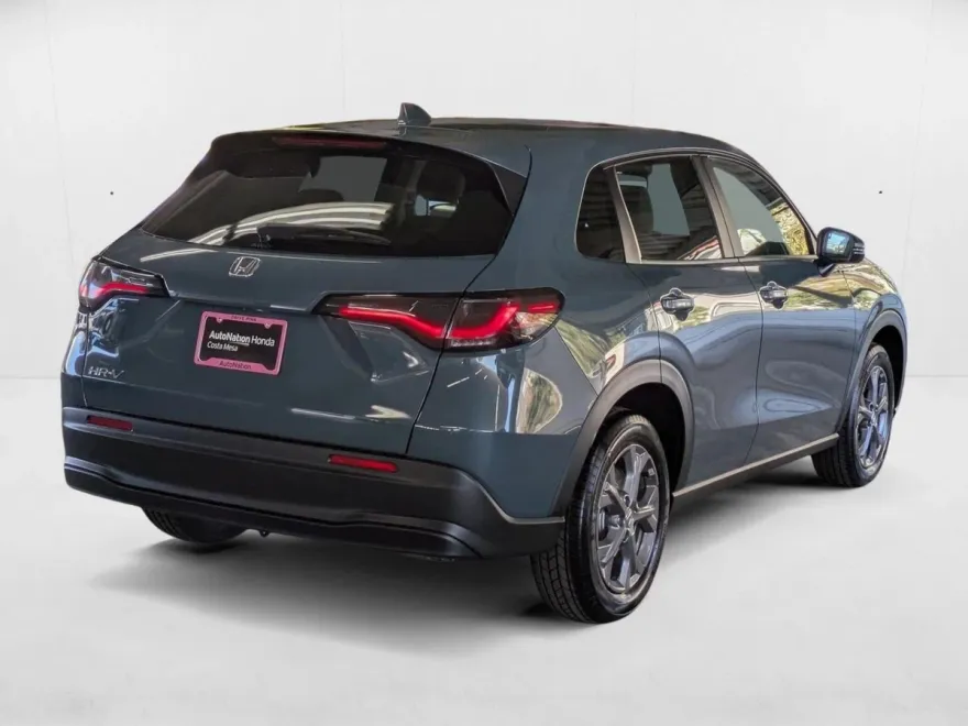 2026 Honda HR-V LX photo 1