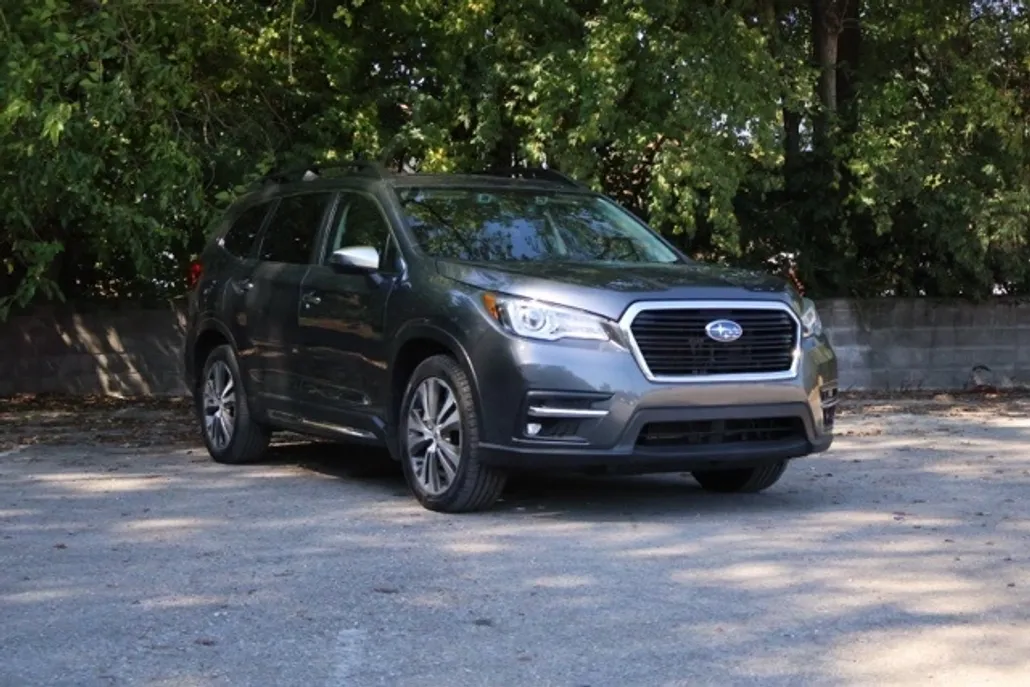2022 Subaru Ascent Touring photo 1