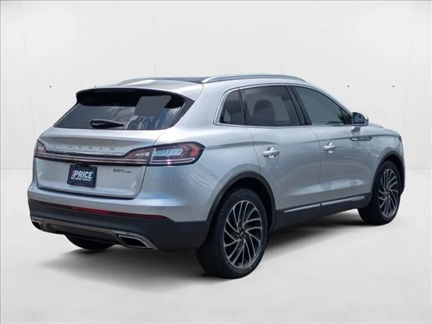 2019 Lincoln Nautilus Reserve photo 1