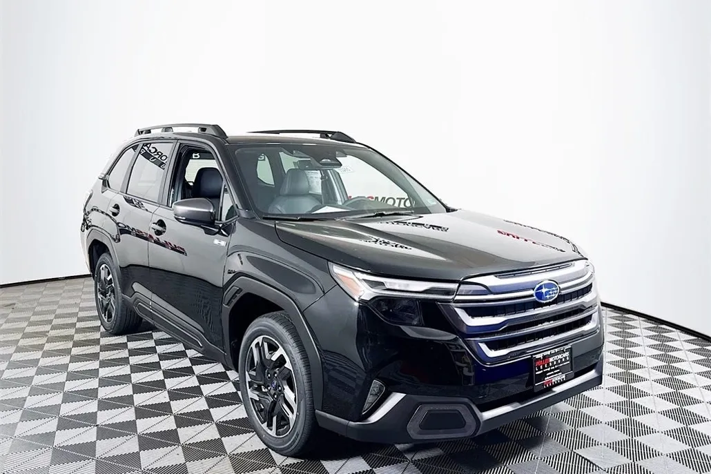 2025 Subaru Forester Limited photo 1